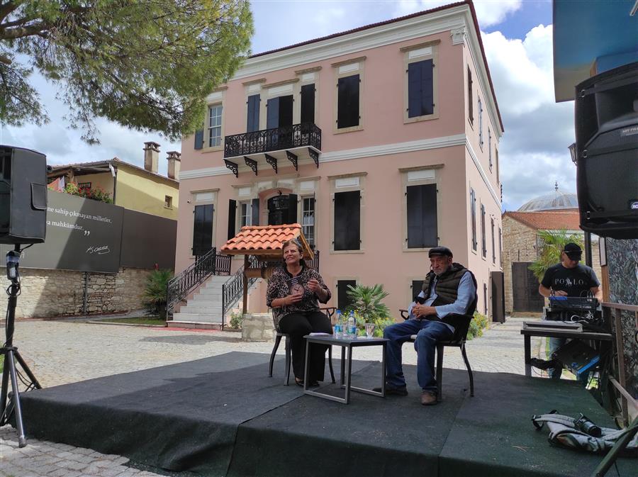 10. Uluslararası Enginar Festivali'nde Sergun Ağar'ın 