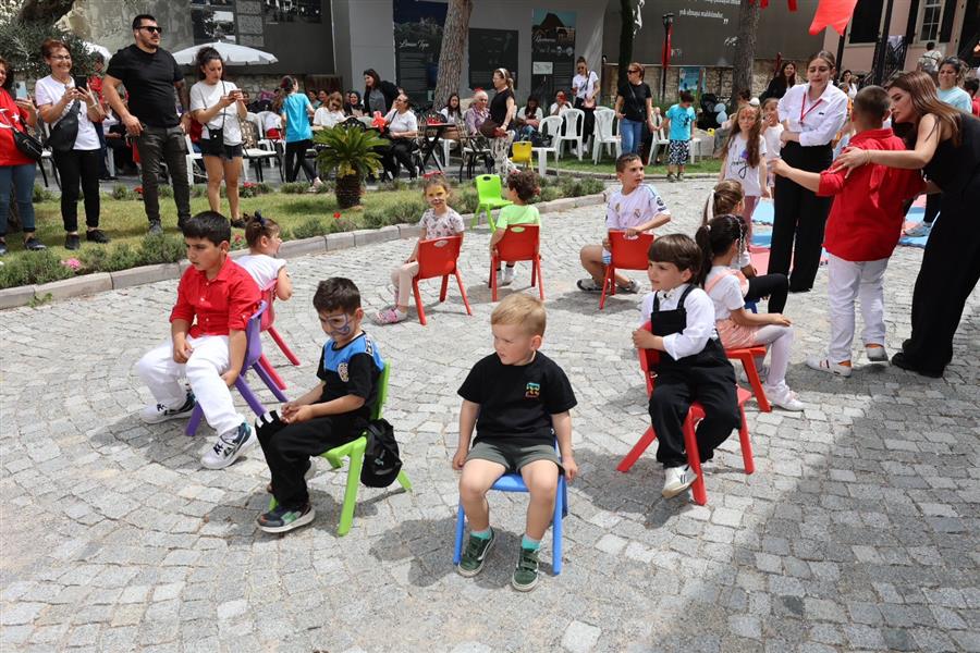 23 Nisan Ulusal Egemenlik ve Çocuk Bayramı 'Çocuk ve Sanat Etkinliği'